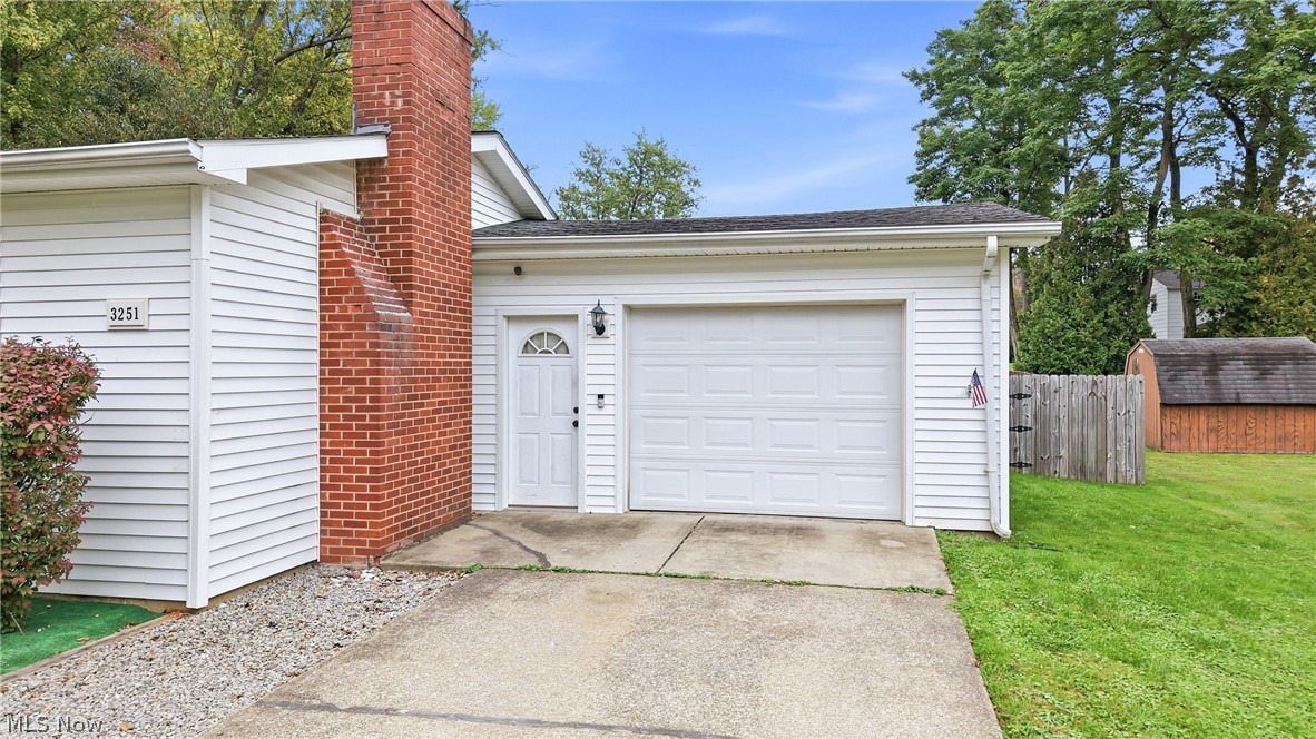 3251 Shadyside Drive Hubbard OH 44425