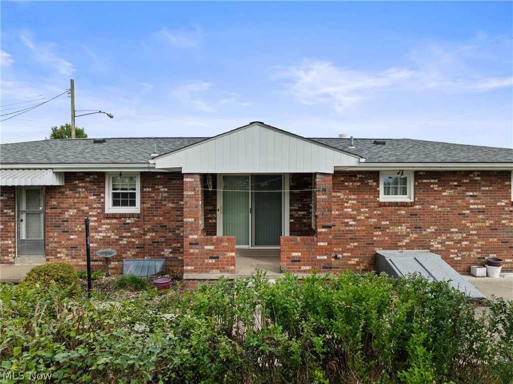 112 Benita Drive Mingo Junction OH 43938