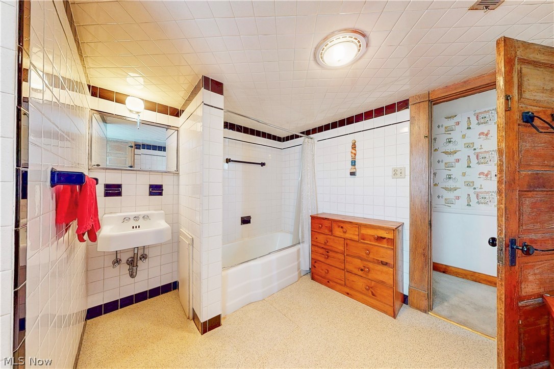 206 N 3rd Street Toronto OH 43964