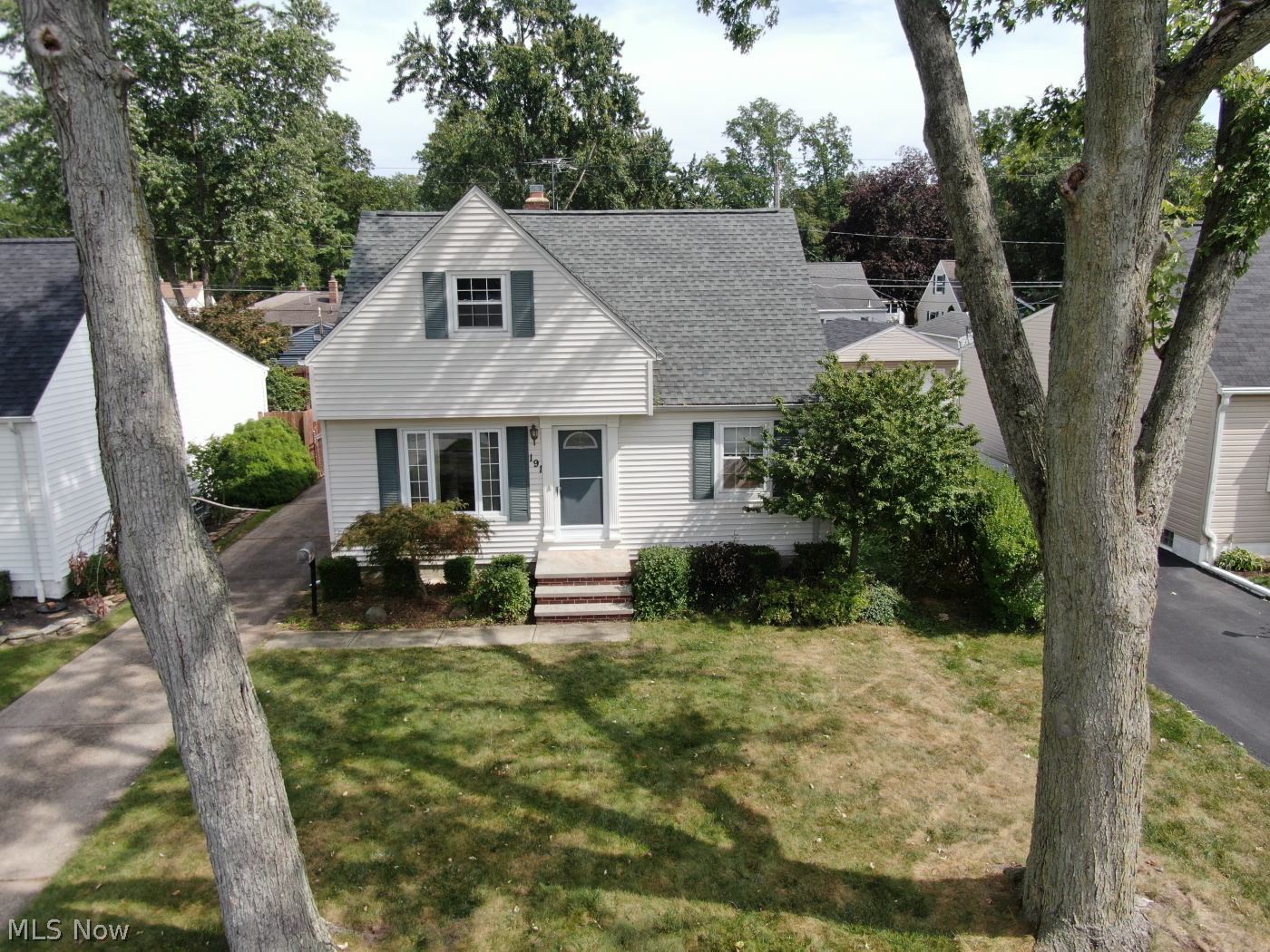 191 Inwood Boulevard Avon Lake OH 44012