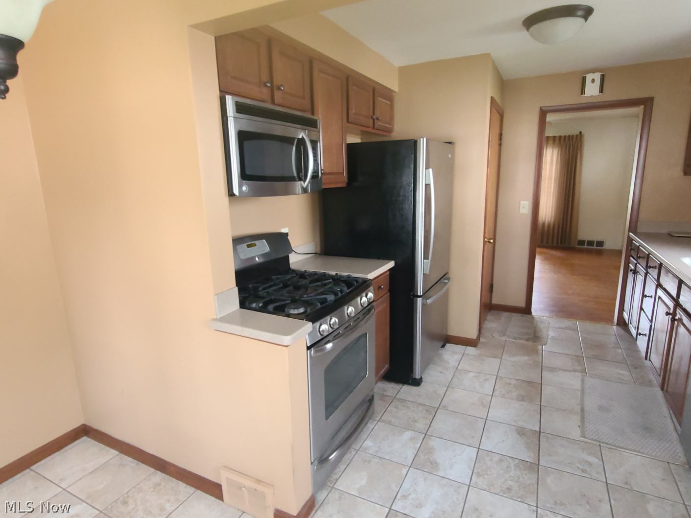 191 Inwood Boulevard Avon Lake OH 44012