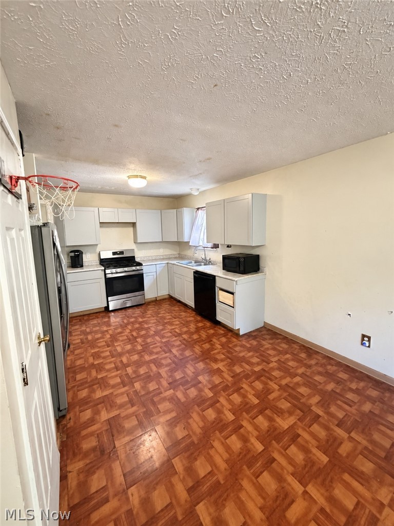 16809 Langly Avenue Cleveland OH 44128