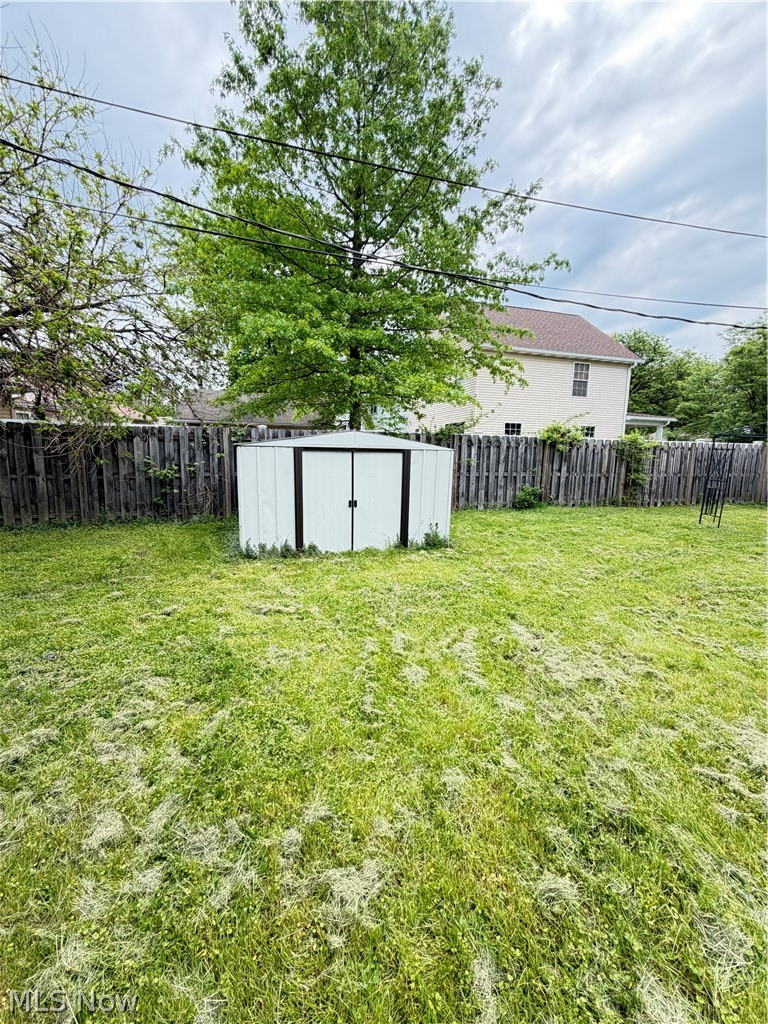 16809 Langly Avenue Cleveland OH 44128