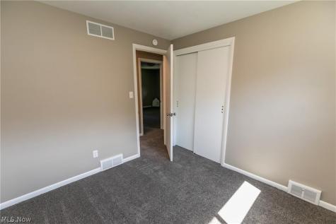 1291 Winhurst Drive Akron OH 44313