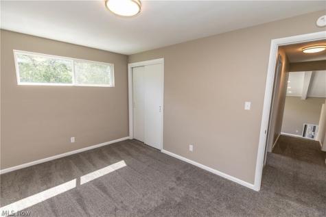 1291 Winhurst Drive Akron OH 44313