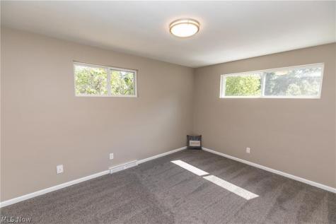 1291 Winhurst Drive Akron OH 44313