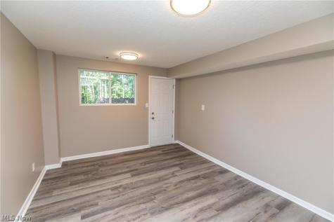 1291 Winhurst Drive Akron OH 44313