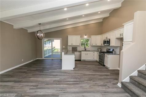 1291 Winhurst Drive Akron OH 44313