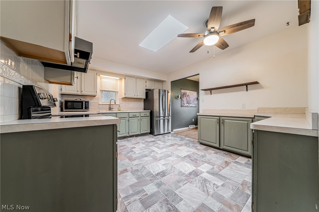 7012 Edgecliff Drive Parma OH 44134