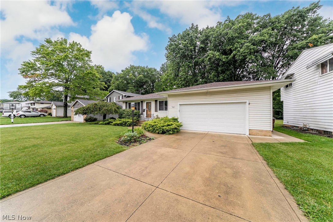 7012 Edgecliff Drive Parma OH 44134