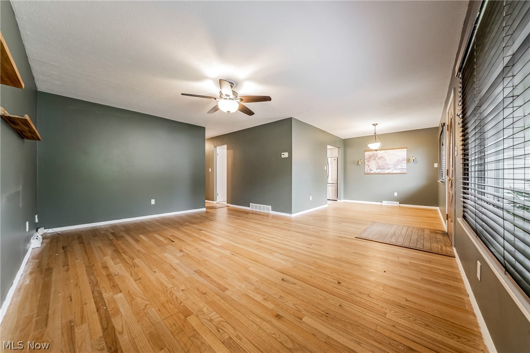 7012 Edgecliff Drive Parma OH 44134