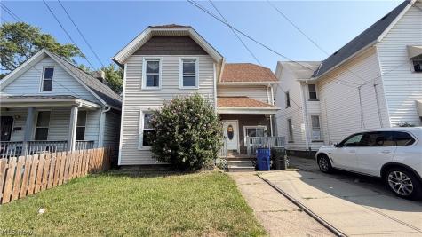 7425 Harvard Avenue Cleveland OH 44105