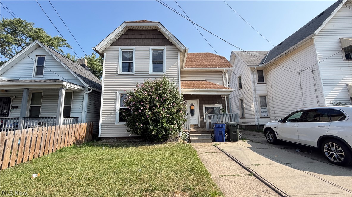7425 Harvard Avenue Cleveland OH 44105