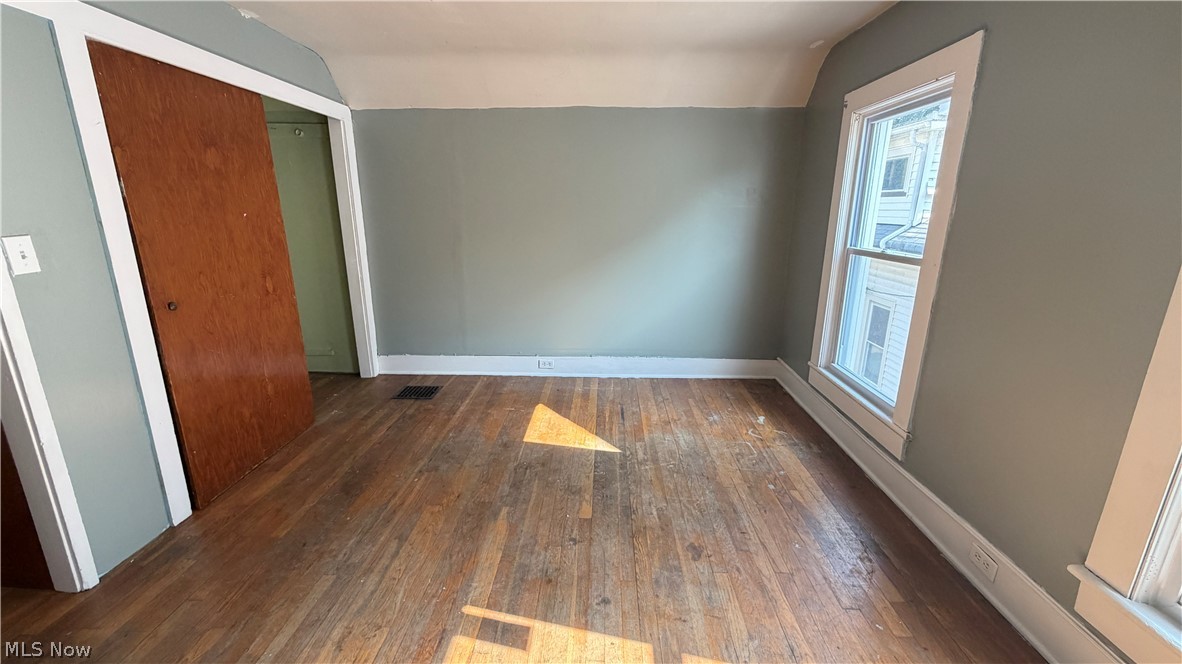 7425 Harvard Avenue Cleveland OH 44105