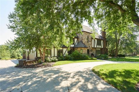 4576 Granger Road Akron OH 44333