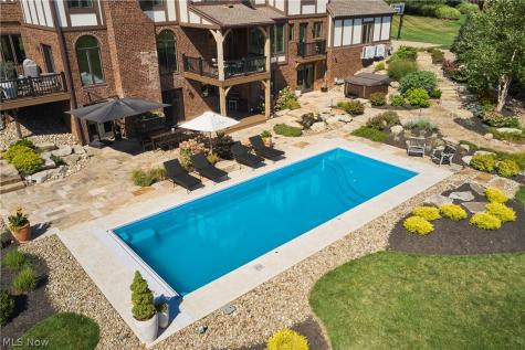 4576 Granger Road Akron OH 44333
