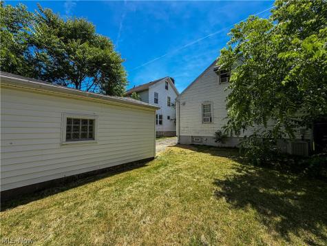 548 Cambridge Avenue Youngstown OH 44502