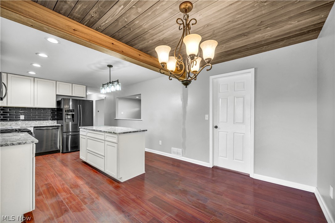 434 Woodridge Road Vermilion OH 44089