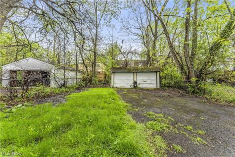 3293 E 139th Street Cleveland OH 44120