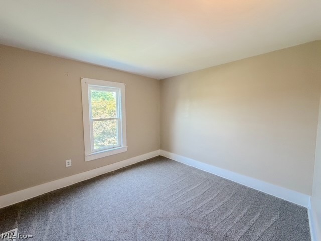 450 Barnett Avenue Newcomerstown OH 43832
