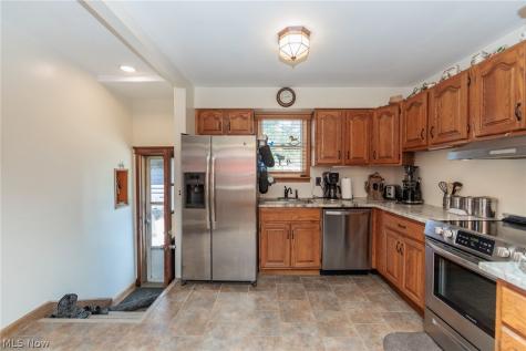 2774 W Royalton Road Broadview Heights OH 44147