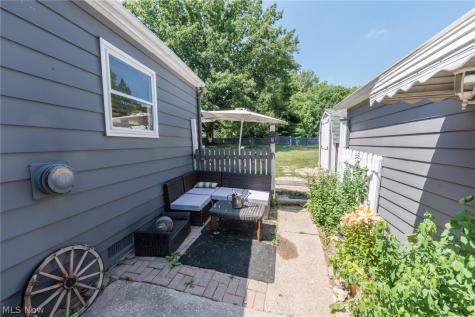 2774 W Royalton Road Broadview Heights OH 44147