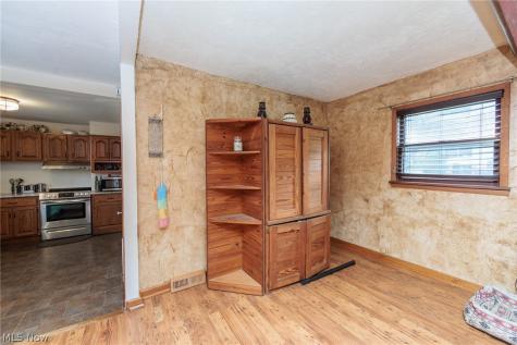 2774 W Royalton Road Broadview Heights OH 44147