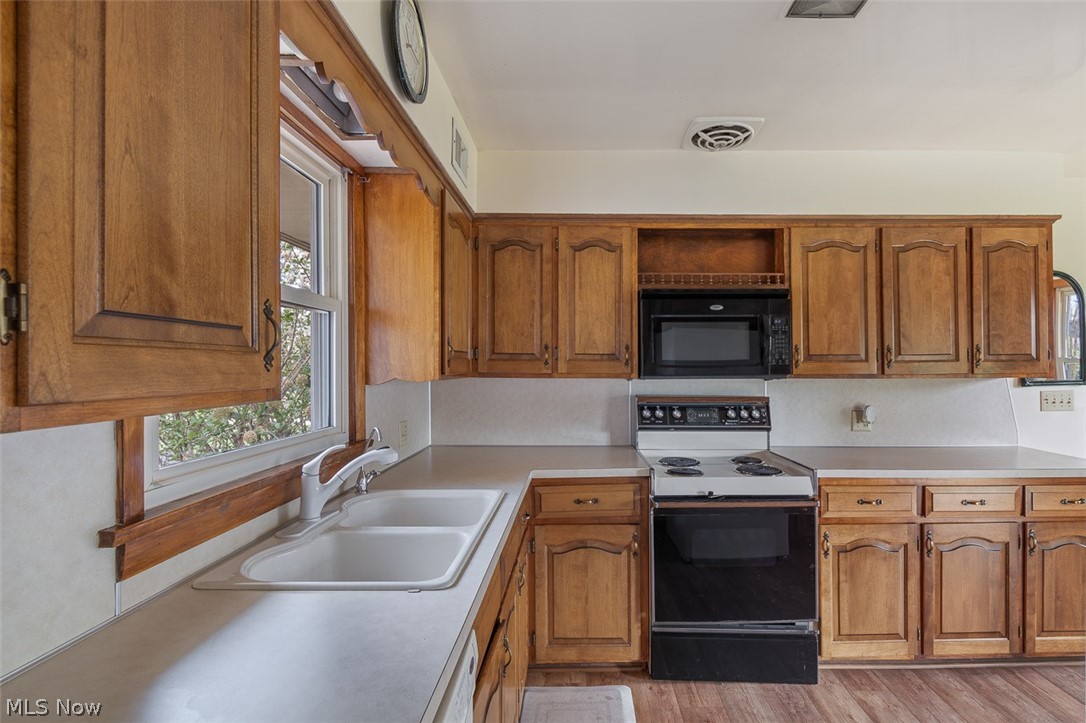 314 E Paradise Street Orrville OH 44667