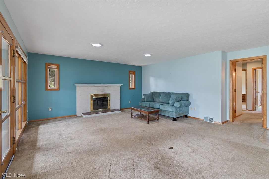 314 E Paradise Street Orrville OH 44667