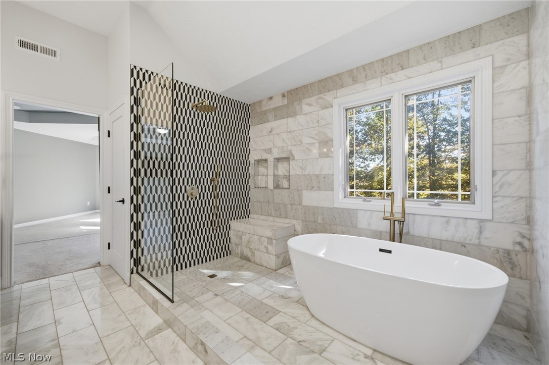1351 Cobblestone Chase Westlake OH 44145