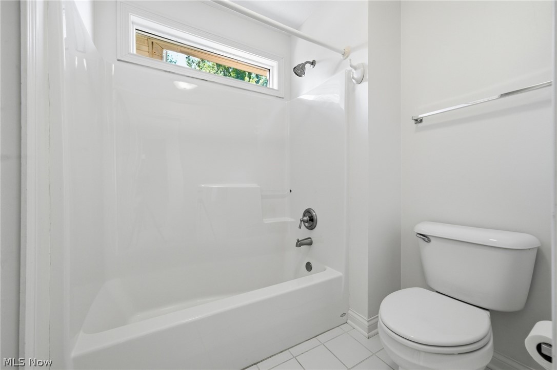 1351 Cobblestone Chase Westlake OH 44145