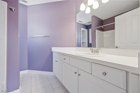 1351 Cobblestone Chase Westlake OH 44145