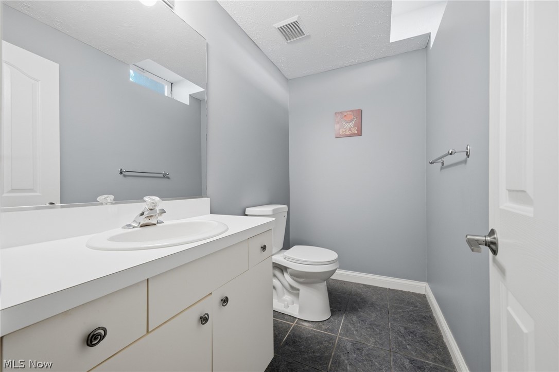 1351 Cobblestone Chase Westlake OH 44145