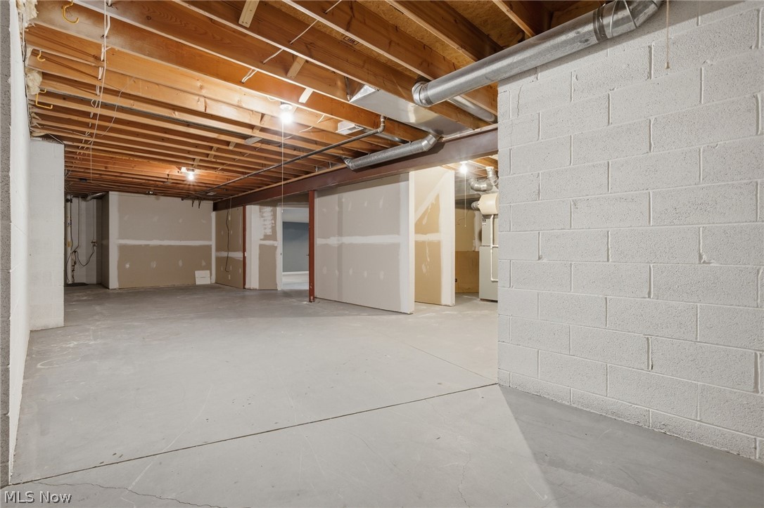 1351 Cobblestone Chase Westlake OH 44145