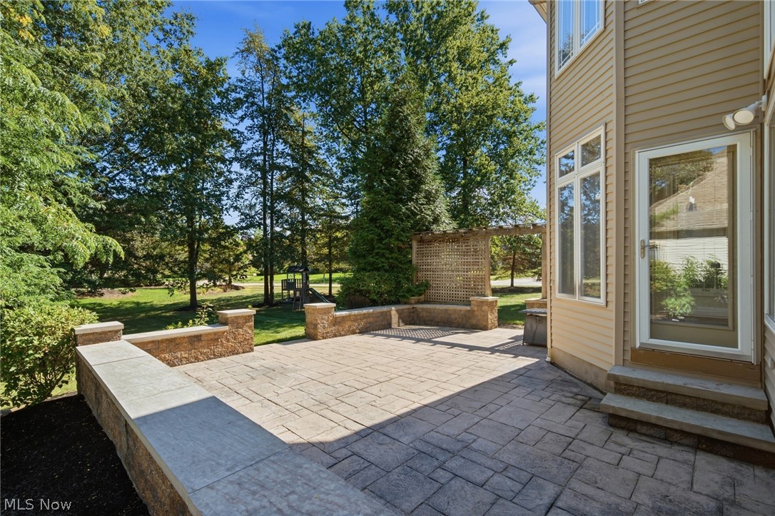 1351 Cobblestone Chase Westlake OH 44145
