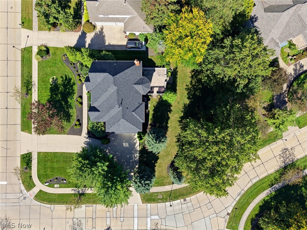 1351 Cobblestone Chase Westlake OH 44145