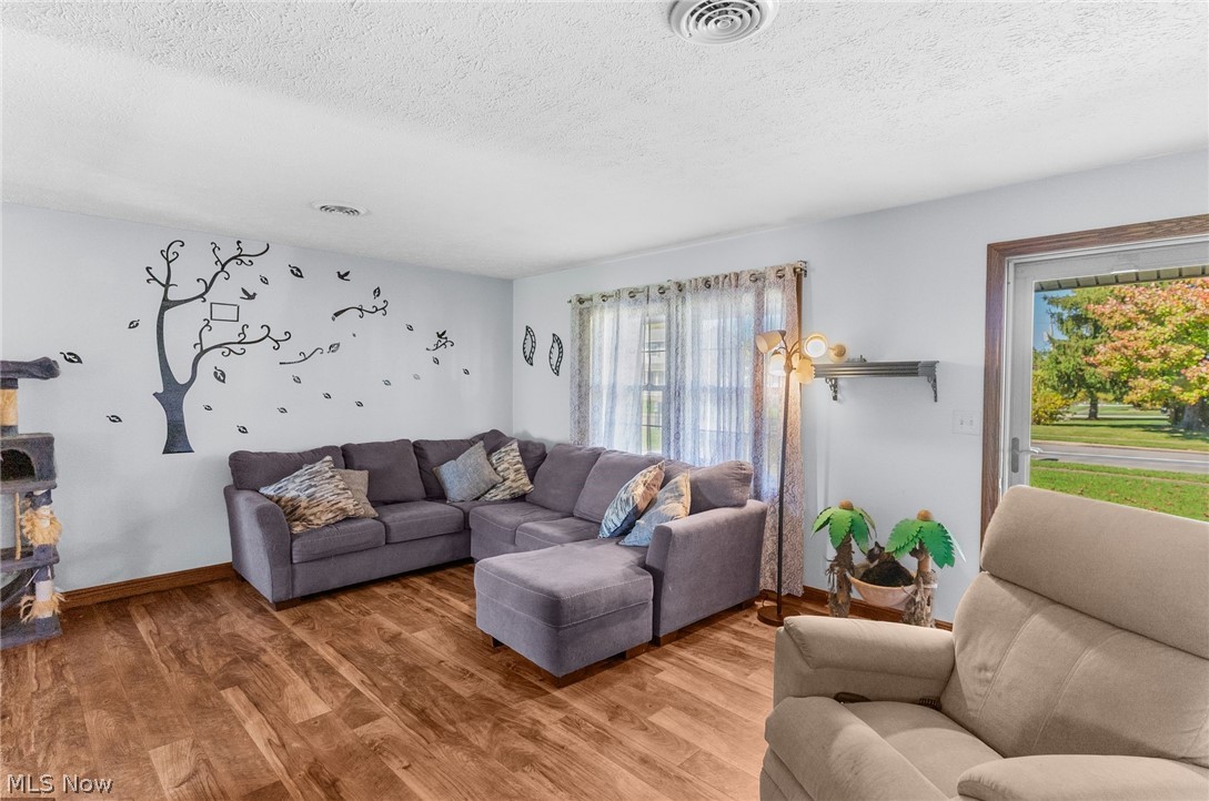 5601 London Drive Austintown OH 44515
