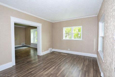 65 N Richview Avenue Youngstown OH 44509