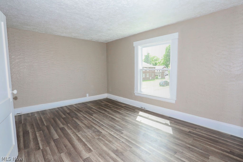 65 N Richview Avenue Youngstown OH 44509