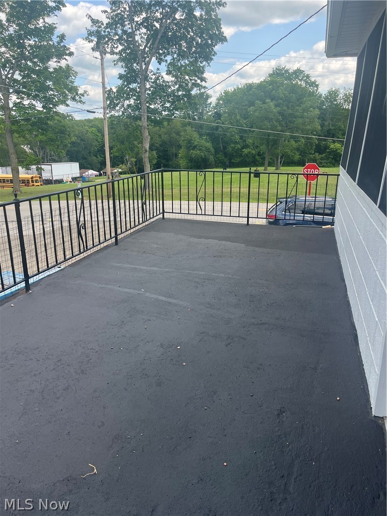 20 Sunny Acres Drive Wintersville OH 43953