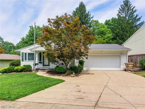 683 Taylor Avenue Cuyahoga Falls OH 44221