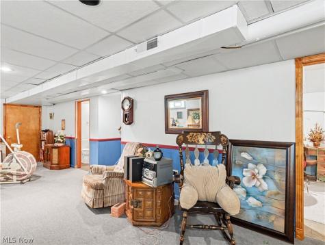 683 Taylor Avenue Cuyahoga Falls OH 44221