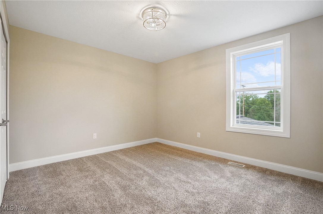 4133 State Route 225 Diamond OH 44412