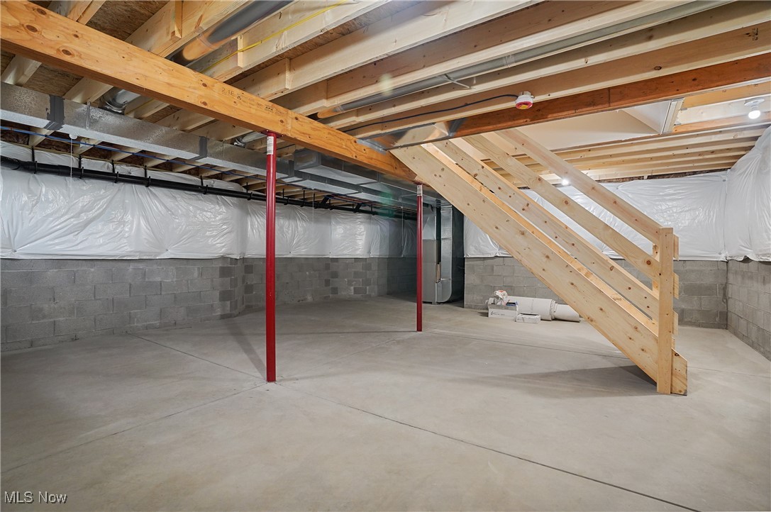 4133 State Route 225 Diamond OH 44412