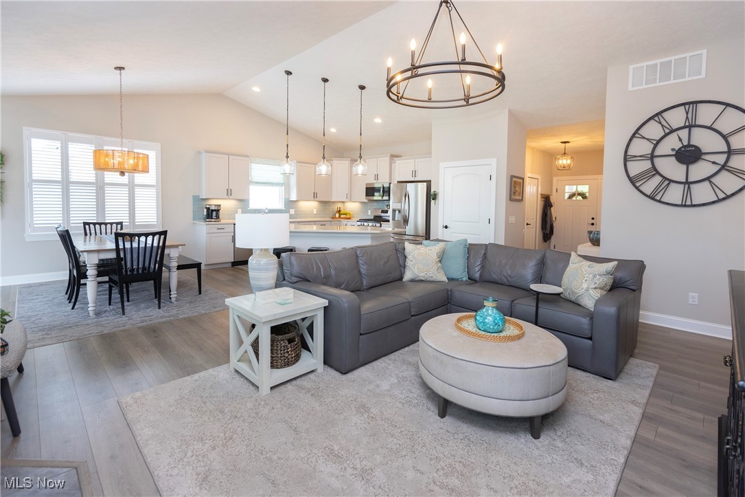 22089 Olde Creek Trail Strongsville OH 44149