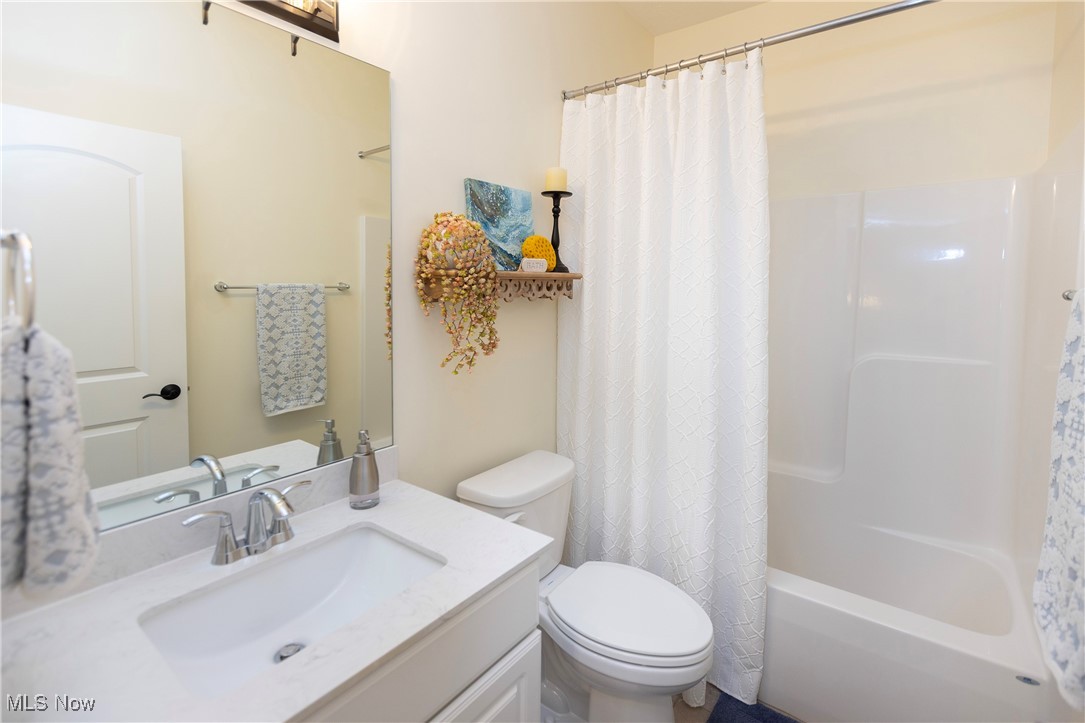 22089 Olde Creek Trail Strongsville OH 44149