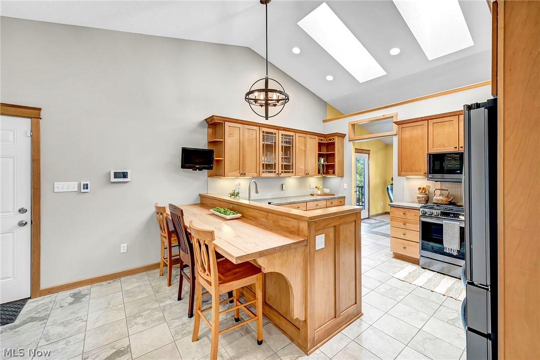 8775 Friendsville Road Lodi OH 44251