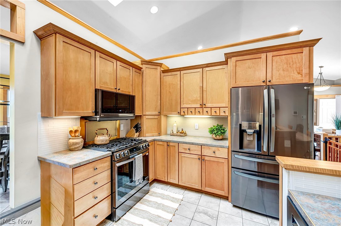 8775 Friendsville Road Lodi OH 44251