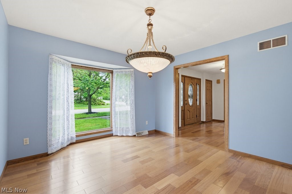 951 S Azalea Boulevard Barberton OH 44203
