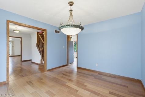951 S Azalea Boulevard Barberton OH 44203